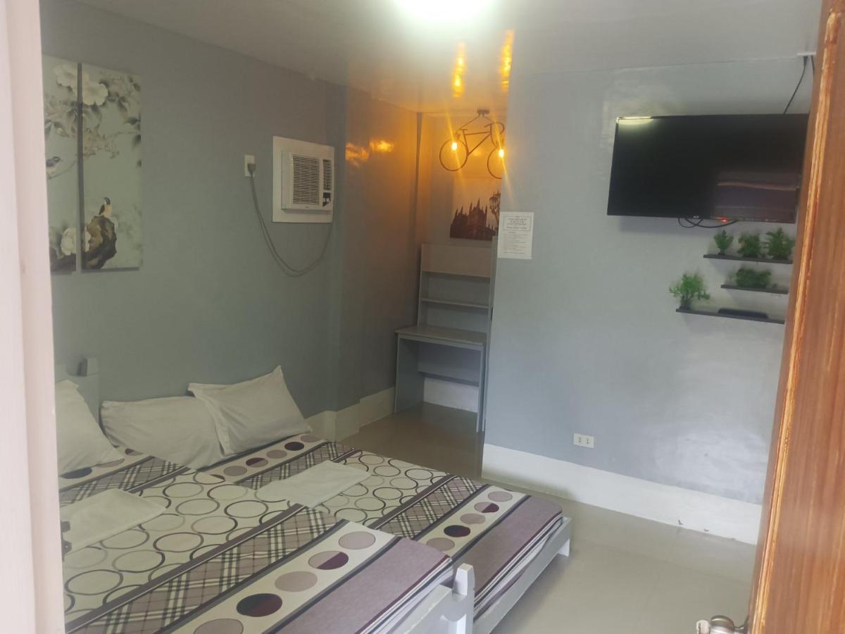 Moalboal Indino'S Guesthouse Sardines Run And Sea Turtle 1 Minute Walking Distance Buitenkant foto